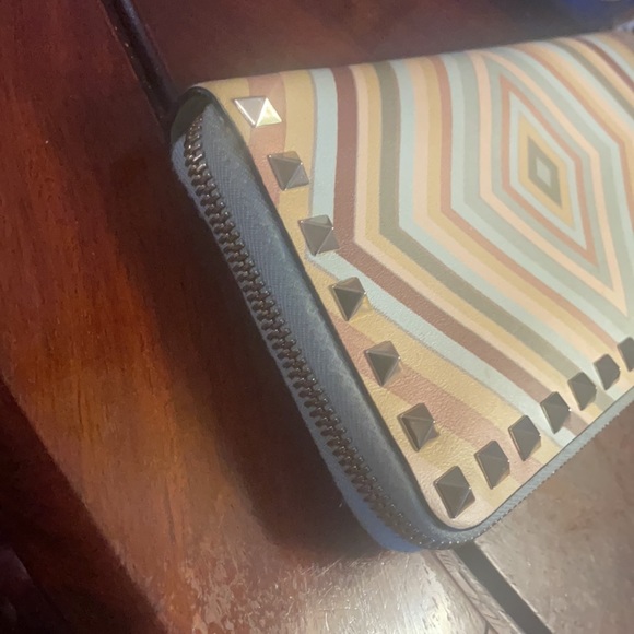 Valentino multi colored zippy Wallet - Picture 5 of 12